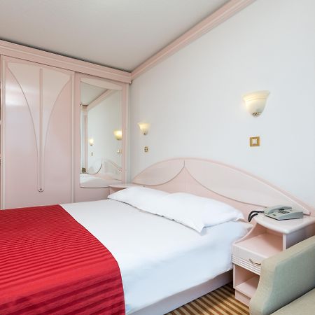 Hotel Zorna Plava Laguna 波雷奇 外观 照片