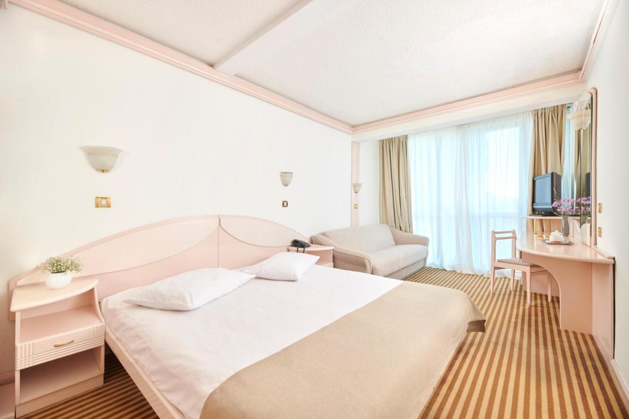 Hotel Zorna Plava Laguna 波雷奇 外观 照片