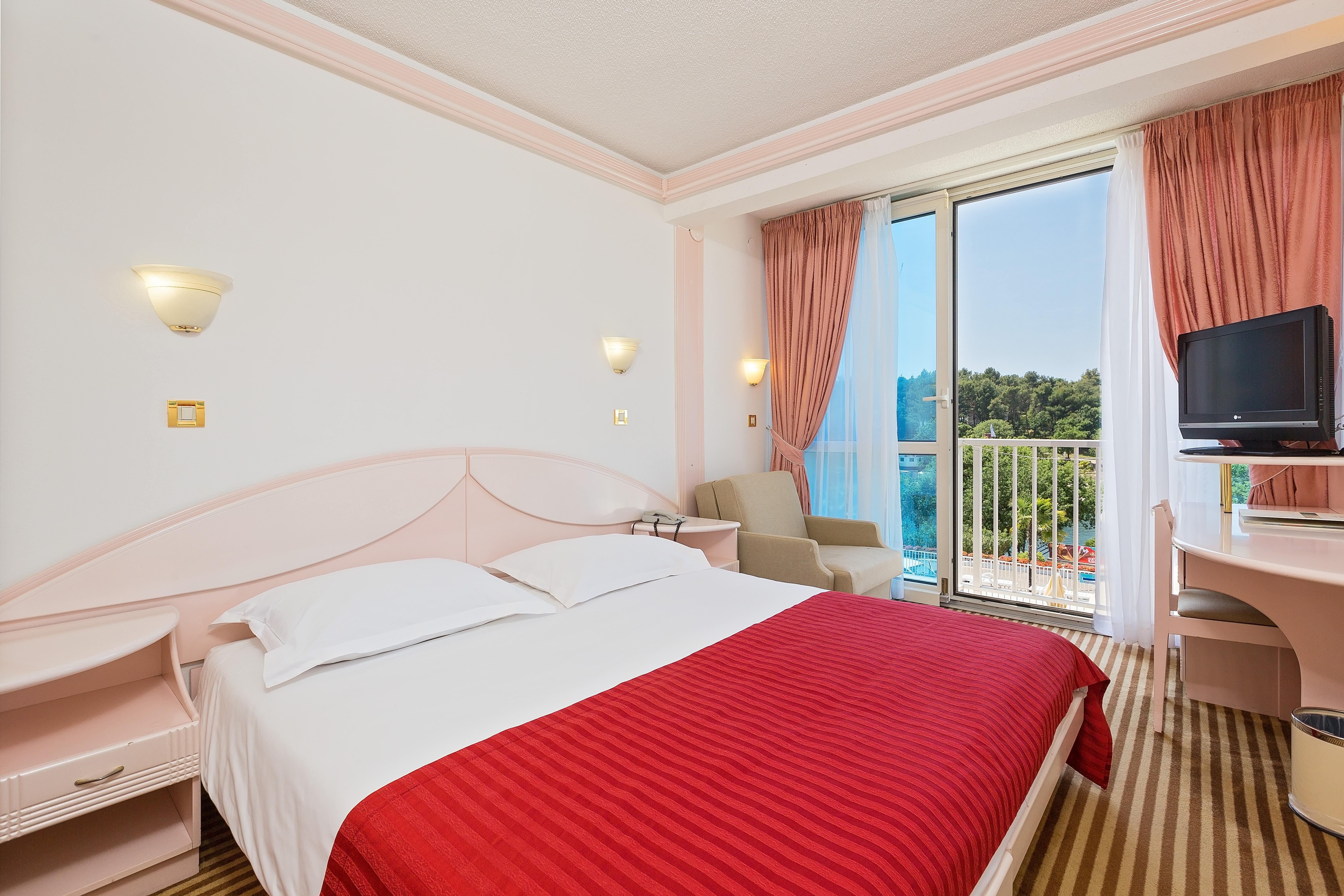 Hotel Zorna Plava Laguna 波雷奇 外观 照片