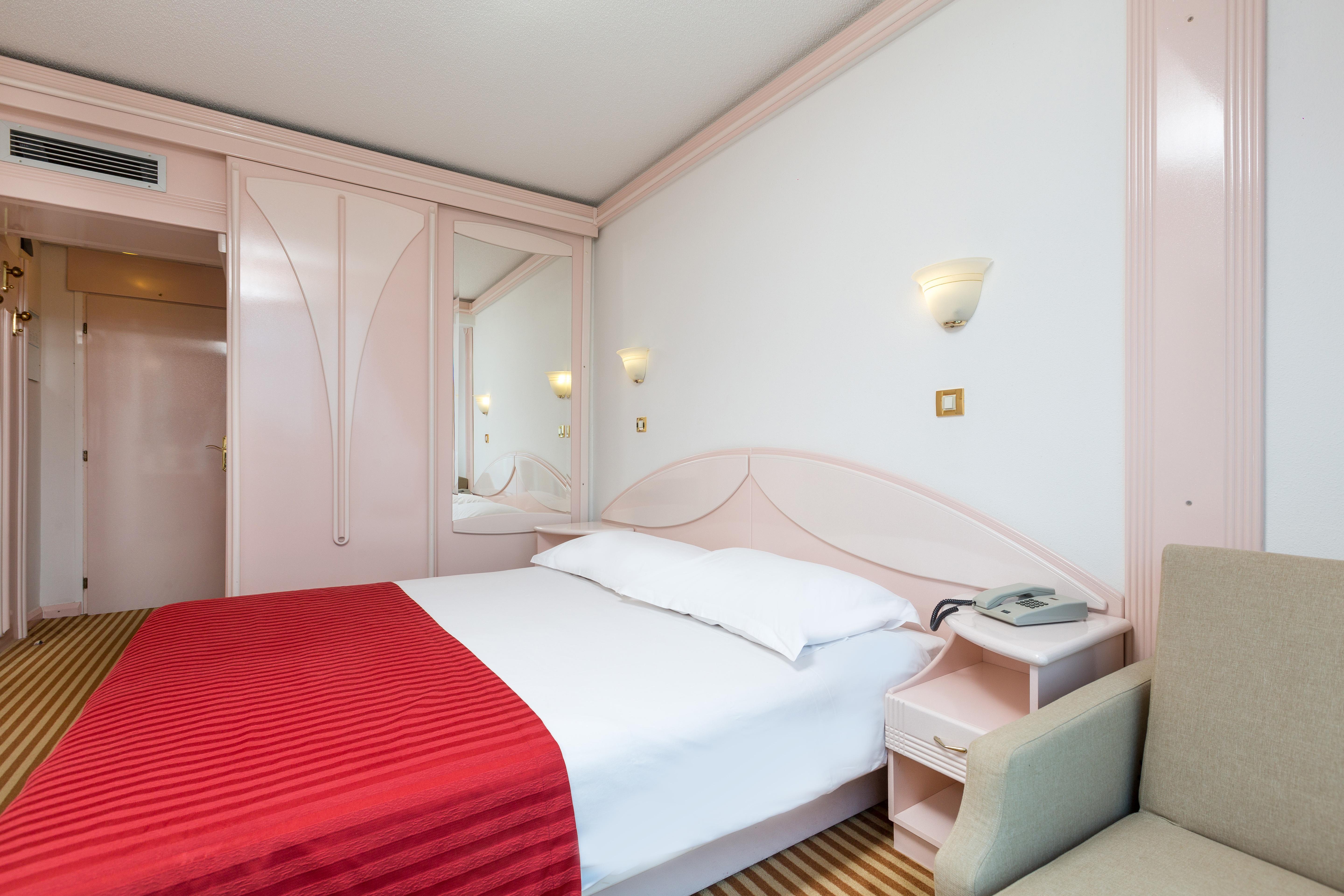 Hotel Zorna Plava Laguna 波雷奇 外观 照片