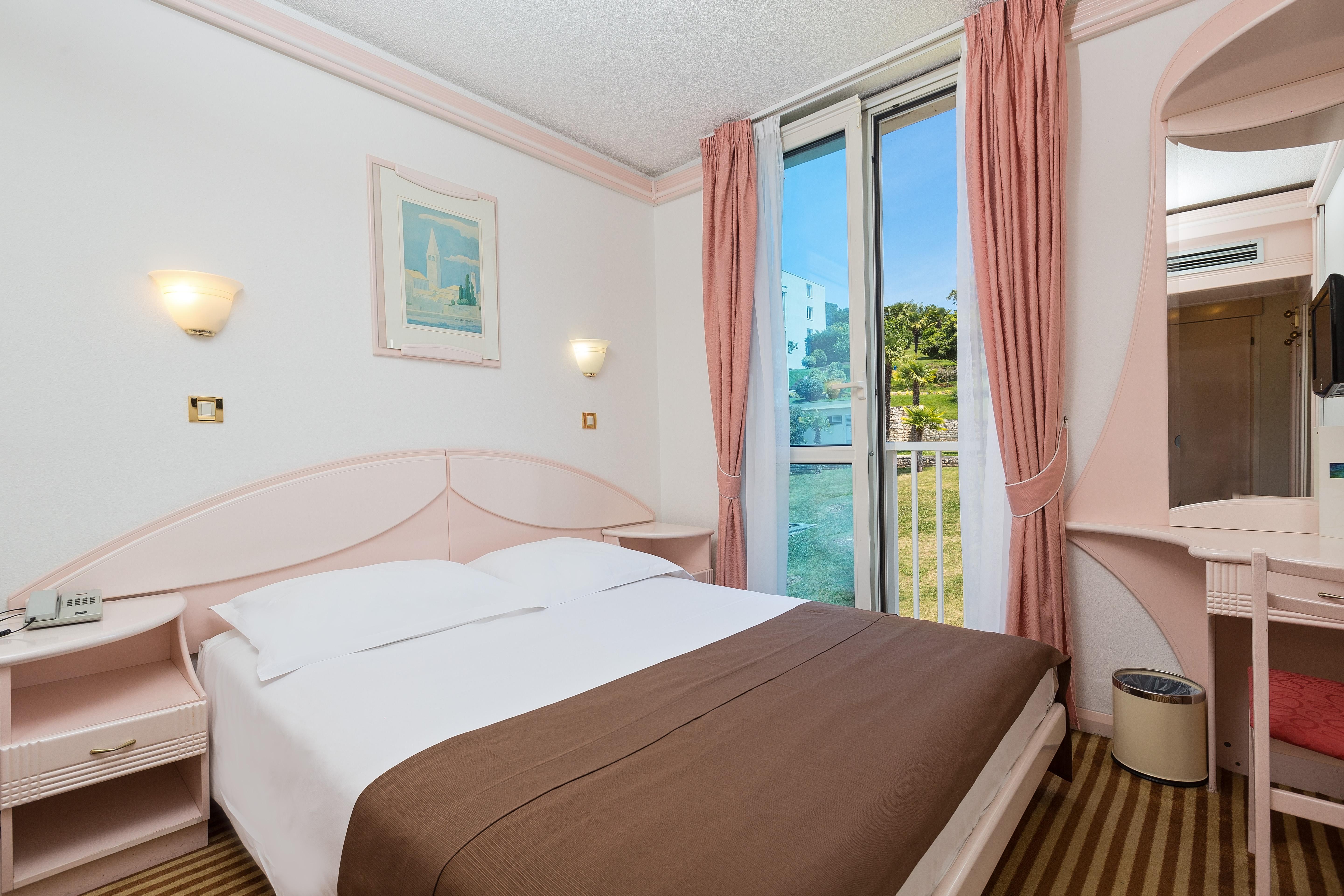 Hotel Zorna Plava Laguna 波雷奇 外观 照片