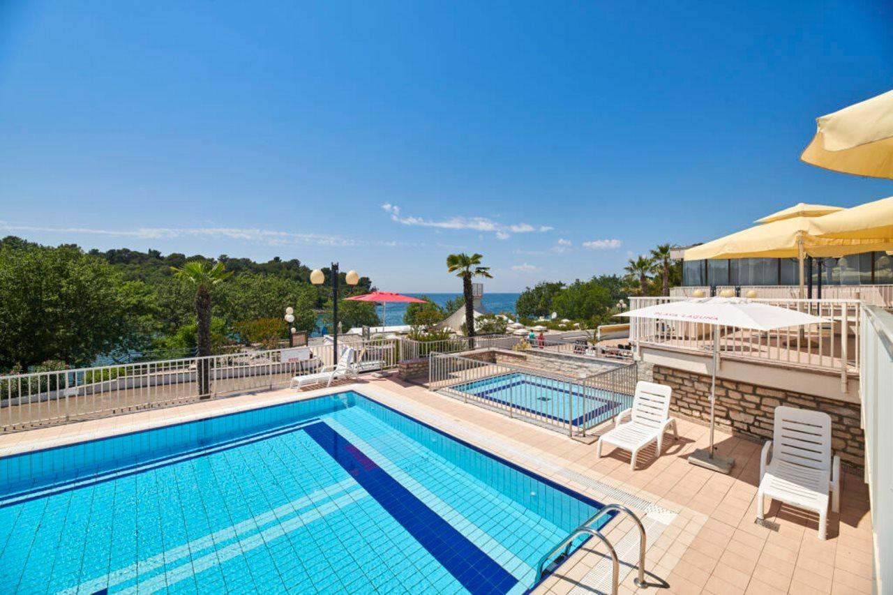 Hotel Zorna Plava Laguna 波雷奇 外观 照片