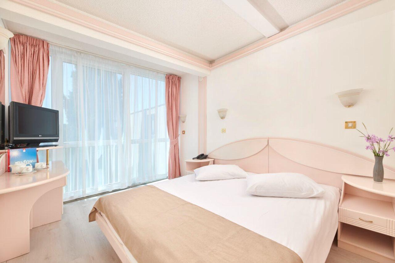 Hotel Zorna Plava Laguna 波雷奇 外观 照片