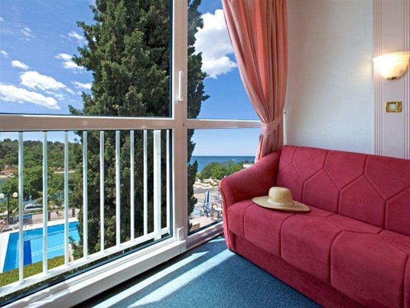 Hotel Zorna Plava Laguna 波雷奇 外观 照片
